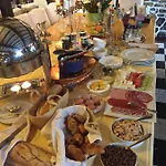 Mara Ath Bed & Breakfast 3*
