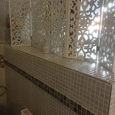 Mara Ath Bed and Breakfast 3*